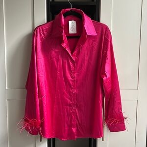 BRAND NEW Shirt! By Chantilly Boutique. Size S